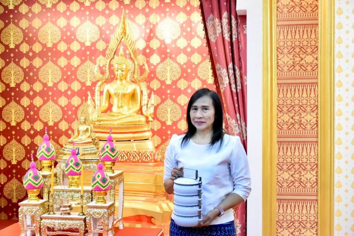 title - ร่วมกิจกรรม“ผู้ว่า พาแต่งไทย หิ้วปิ่นโตทำบุญ เกื้อกูลพระพุทธศาสนา รักษาสิ่งแวดล้อม” เนื่องในวันธรรมสวนะ(วันพระ)